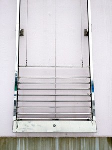 懸垂幕昇降装置　ステンレス