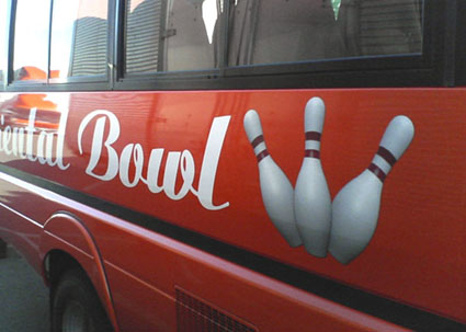 ボーリング場バス ステッカー